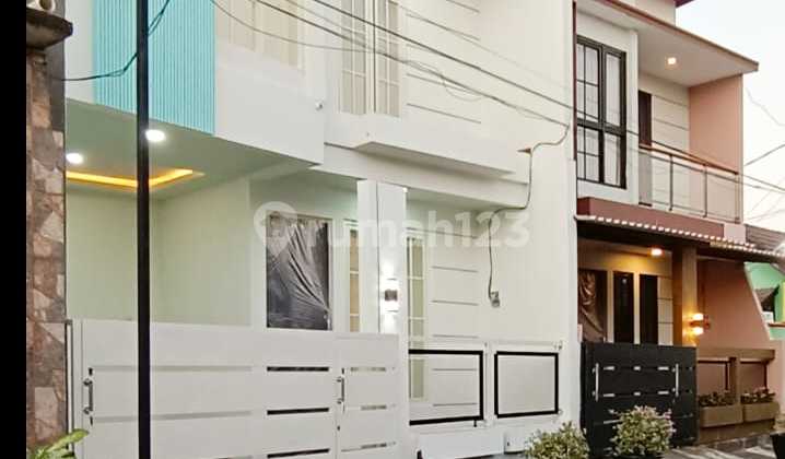RUMAH 2 LANTAI MODERN MINIMALIS MENGANTI PERMAI 1