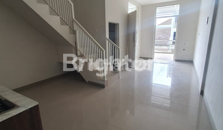 NEW 3-STORY HOUSE IN WISMA PERMAI SURABAYA 2
