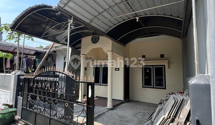 Rumah Jl Medayu Utara, Perum Graha Indah Dekat Medokan Ayu, Gununganyar 2