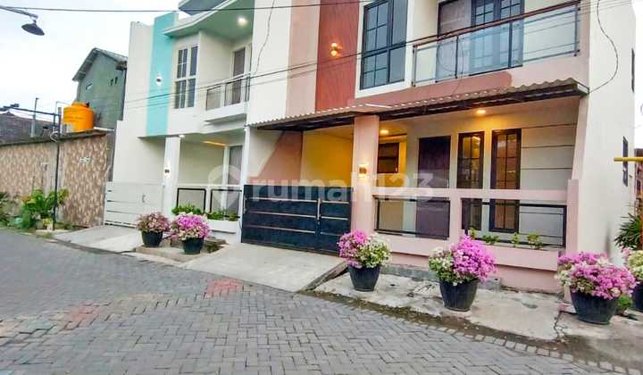 RUMAH 2 LANTAI MODERN MINIMALIS MENGANTI PERMAI 1