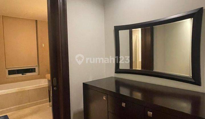  Apartemen 3 Kamar Tidur Pakubuwono View Bagus Furnished 2