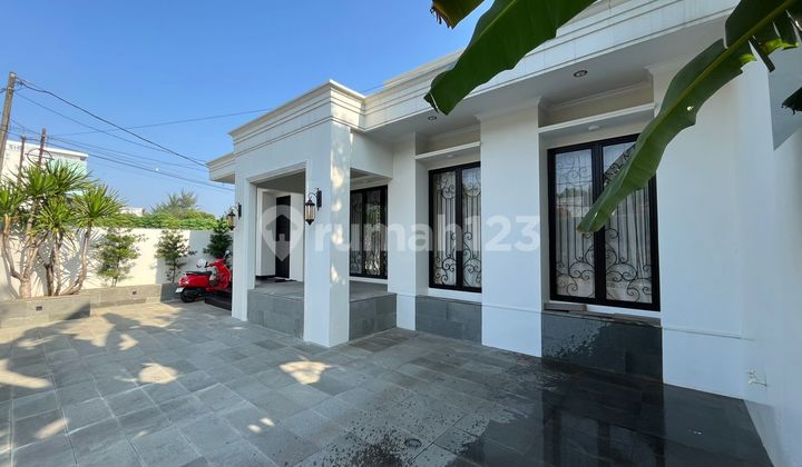 Dijual Rumah Tumbuh Mewah di Dekat Perumahan Taman Yasmin 2