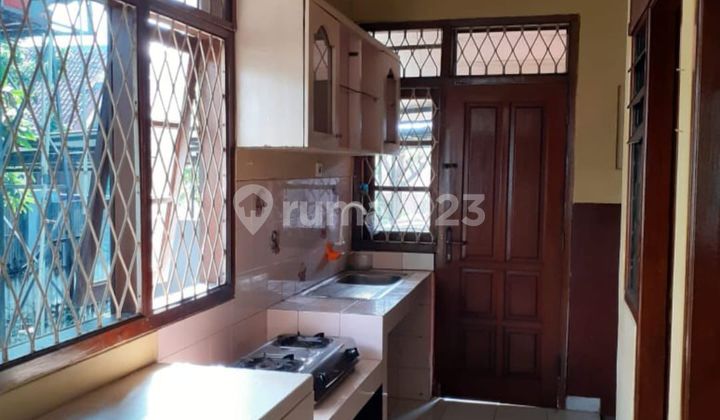 Jual Rumah Hook Semi Furnished di Bouoevard Perumahan Bcc Bukit Cimanggu City Cocok untuk Usaha 2