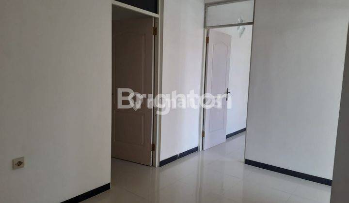 Rumah 2 Lantai Lebak Indah Town House, Siap Huni, Row Jalan 3mbl 2