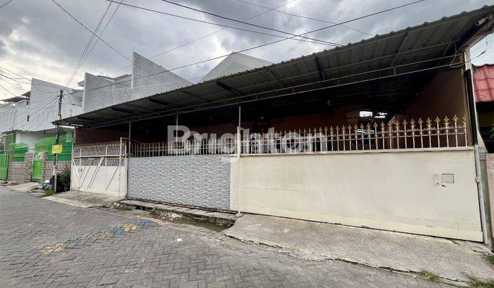 Rumah 1 Lantai Jalan Bronggalan, Terawat, Siap Huni, Row Jln 2mbl 1