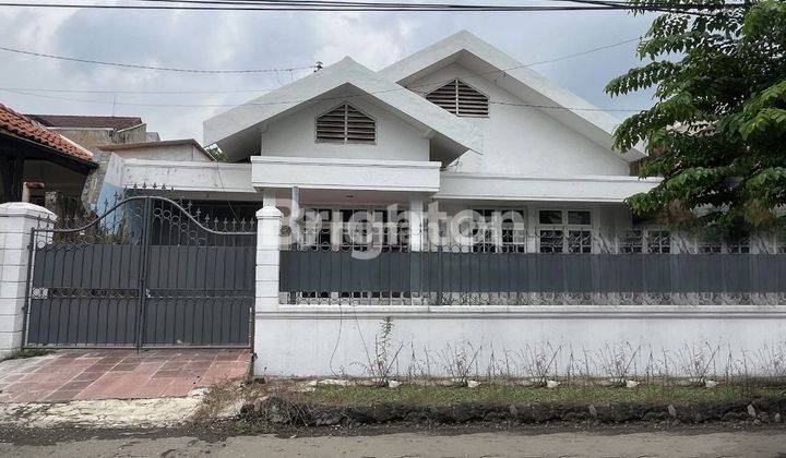 Rumah 1 Lantai Dharmahusada Indah Utara, Terawat, Siap Huni 1