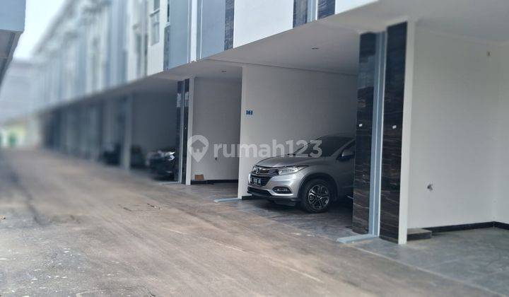 Rumah Minimalis Dua Lantai Lokasi Strategis Di Matraman 2