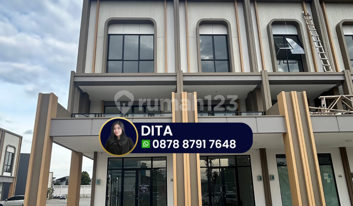 Ruko Il Lago Square Hadap Jalan Boulevard Gading Serpong