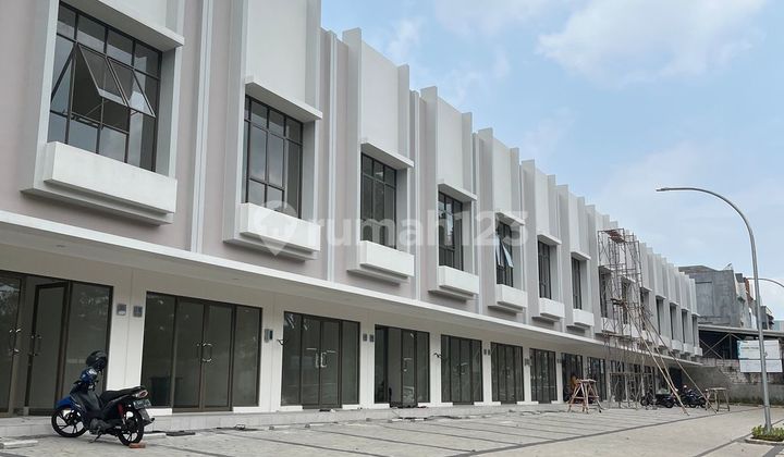 Ruko Santa Anna Hadap Jalan Gading Serpong