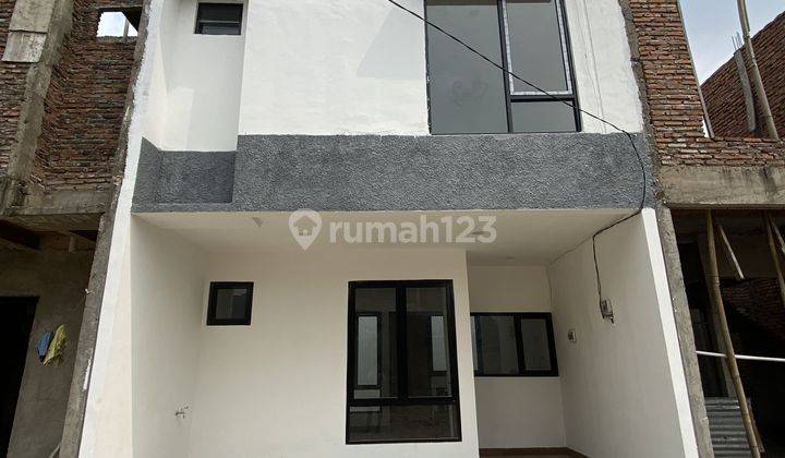 Rumah Murah 2 Lantai Jatiwarna Familia Townhouse 2