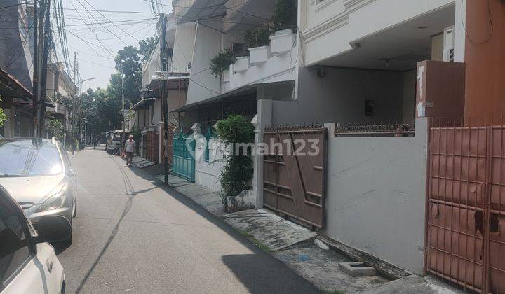 Dijual Rumah Second 3 Lt di Tanjung Duren Utara Jakarta Barat 1