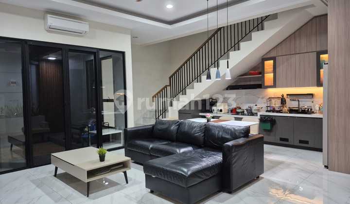 Rumah Cantik 2 Lantai Ayodhya Garden Rumah Cantik 2 Lantai Ayodhya Garden