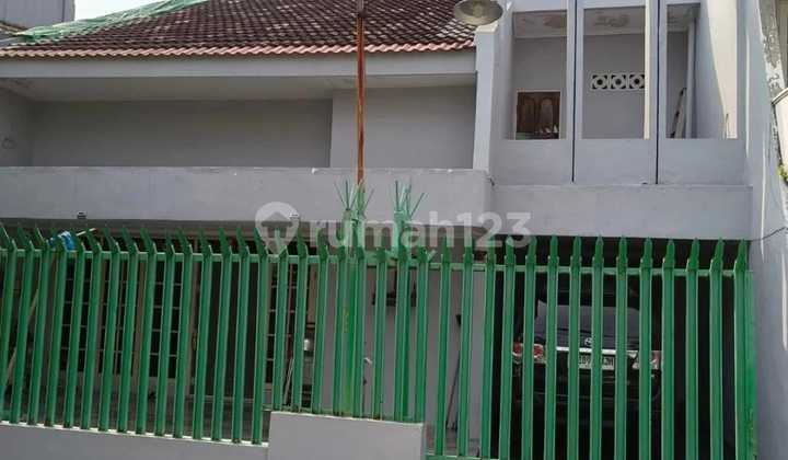 Two-Story Houses in Muara Karang Two-Story Houses in Muara Karang