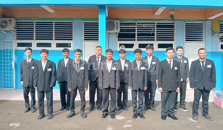 Land Bonus with 2-Story Building in Periuk