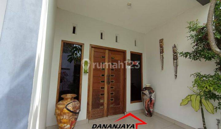 Rumah Klasik Modern Murah Jogja Cocok Jadi Homestay Free Furnish 2