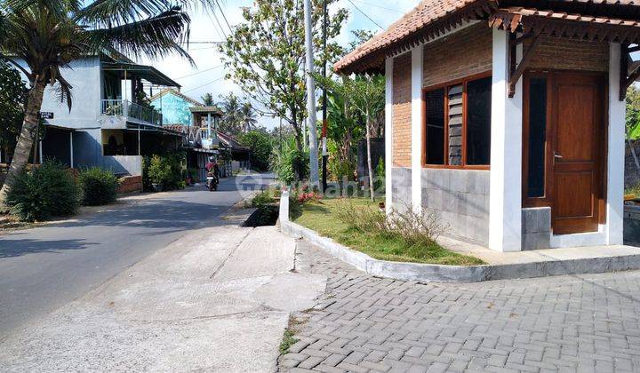 Rumah Nyaman Dengan Sentuhan Klasik Jawa Modern di Yogyakarta 1