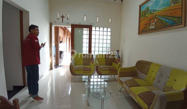 Rumah Mewah Jogja, Dekat Wisata, Free Pajak Furnish  2