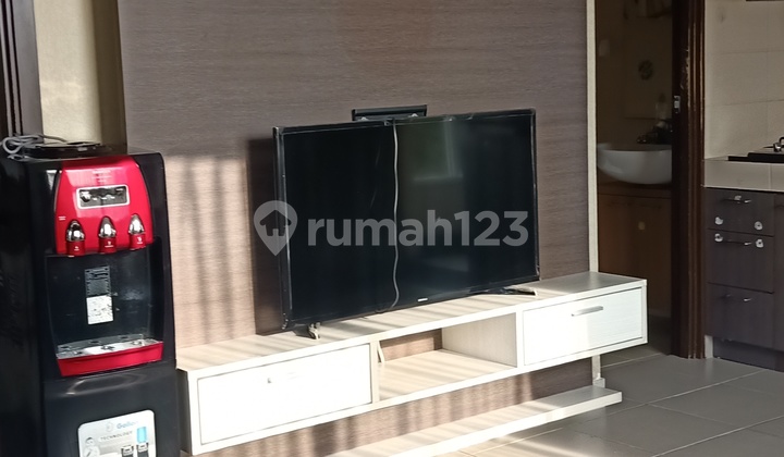 Dijual 2 Kamar Saveria Apt Di Hoek View Swimming Pool