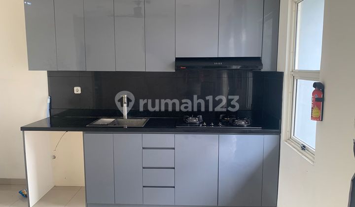 For Sale Ready-to-Occupy House Located in Suvarna Sutera, Cikupa 2