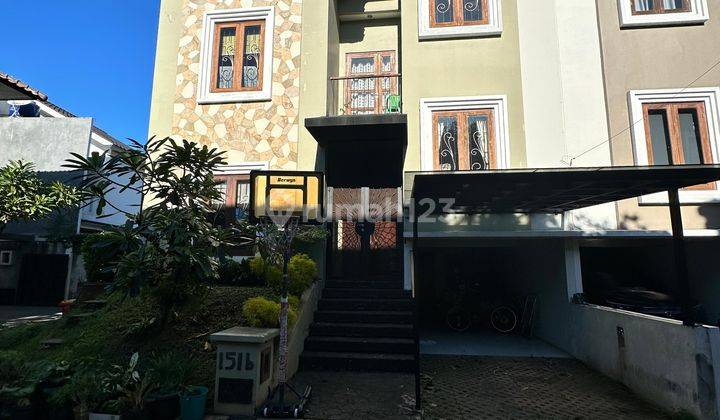 Townhouse di Hoek Bagus Dan Rapi Lokasi Strategis 2