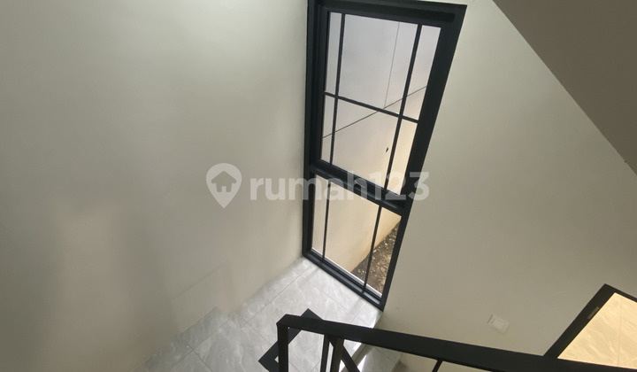 DIJUAL CEPAT RUMAH  Greenwich Park Cluster Aether BSD City 2