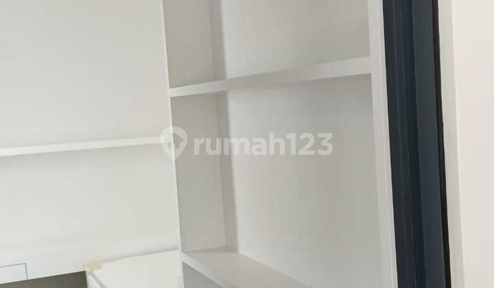 For Sale Nice House And Ready to Live In Strategically Located 2