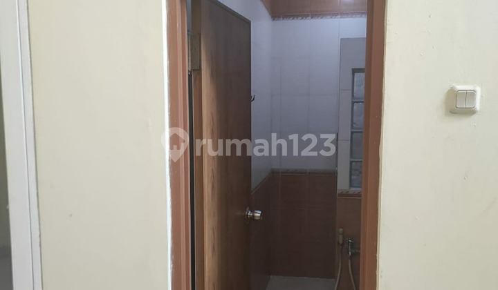 DIJUAL Cepat RUMAH DI TAMAN ROYAL 2 LANTAI 2