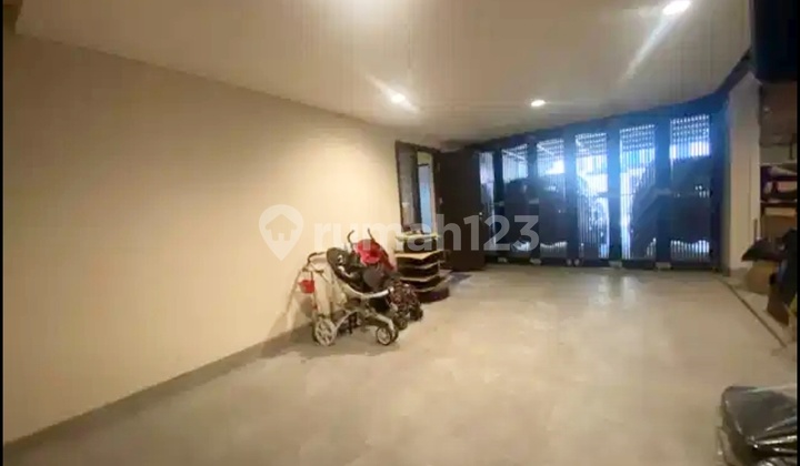 For Sale Nava Park Lancewood BSD House with Beautiful Private Pool 2