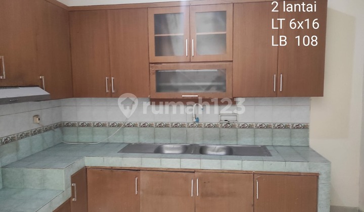 DIJUAL Cepat RUMAH DI TAMAN ROYAL 2 LANTAI