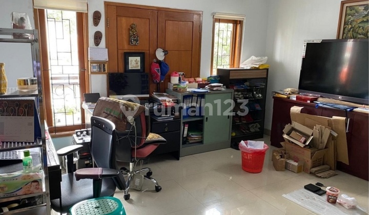 Large 2-Storey House for Sale + Bonus 4-Door Rental Units 2