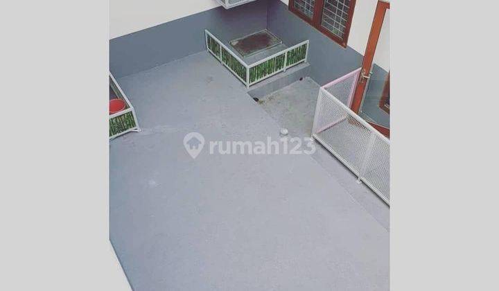 Dijual Cepat Rumah Bagus 2 Lantai di Metland Puri 2