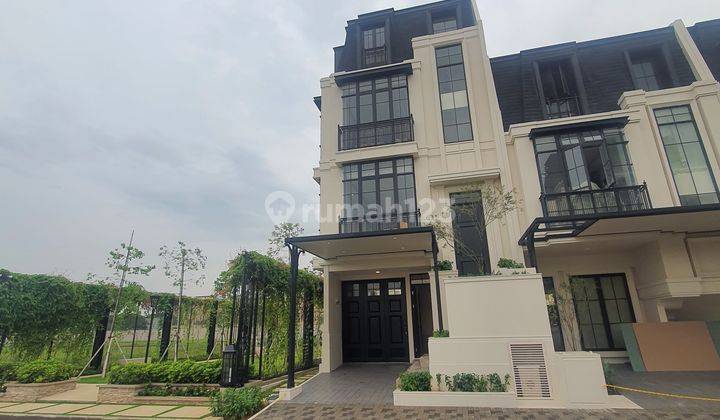 Rumah baru Melrose di Duta Garden dekat bandara 1