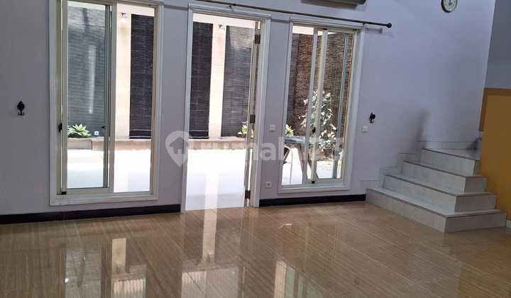 Well-Maintained House Ready to Occupy in Gading Serpong, Northwest Sapphire Cluster