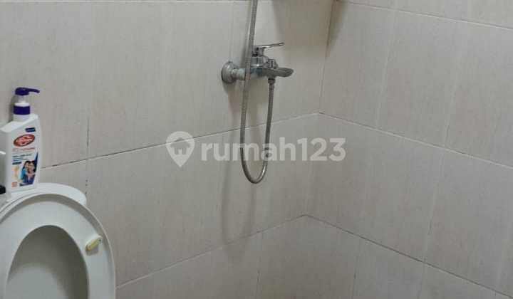 kamar mandi rumah bagus 1 lantai di