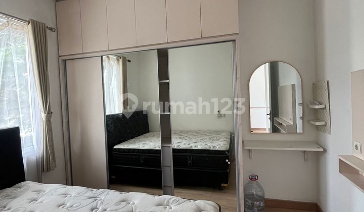 Rumah Greenwich Disewa Murah Semifurnish Siap Huni