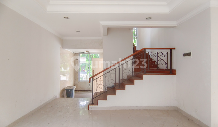 House Near Greenwich Sheffield Toll Road BSD City Near Culinary Area 2