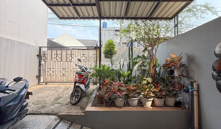 Rumah 2 Lantai Pinggir Jalan Cocok Untuk Usaha Di Rawakalong