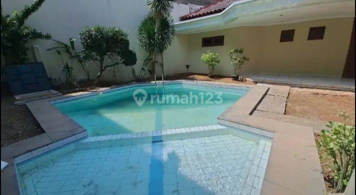 Disewakan siap huni LT 670 m2,harga 750 jt nego Menteng Jakarta Pusat 2