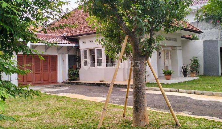 Dijual Murah Rumah Area Menteng LT 947 mtr/harga 39 M nego Menteng,Jakarta Pusat 2