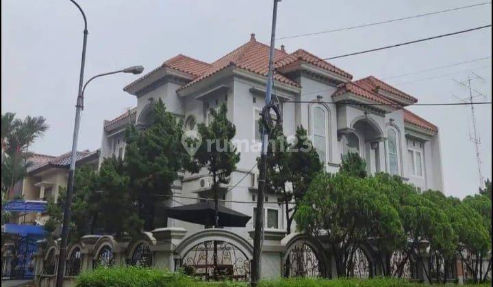 Dijual Rumah Mewah Harga Murah selangkah Mall Lt 350 MTR Bekasi Barat 1