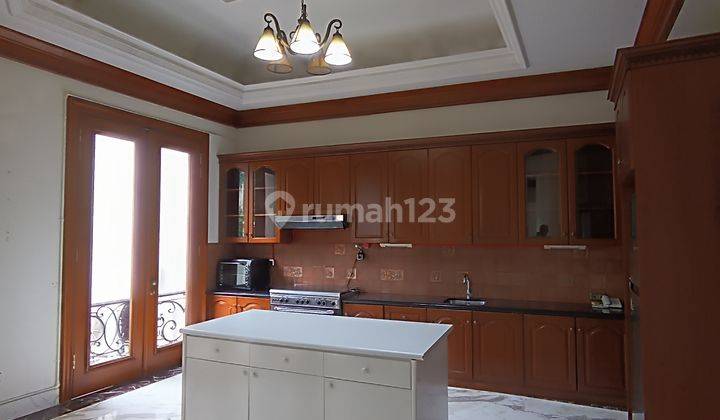 Disewakan Rumah Full Furnish di Menteng Jakarta Pusat 2