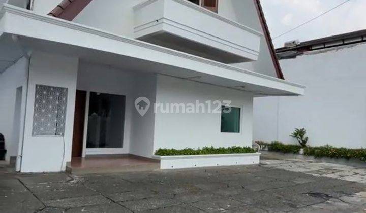 Disewakan Rumah Siap Huni Lokasi Strategis di Menteng Jakpus 1