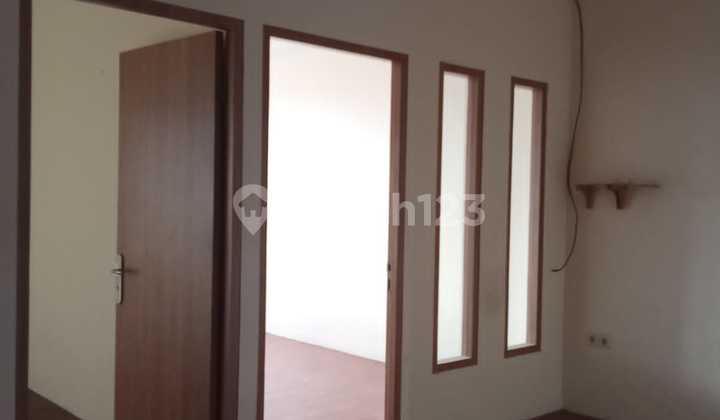 4-Storey Terraced House in Roxy Area, Central Jakarta 1
