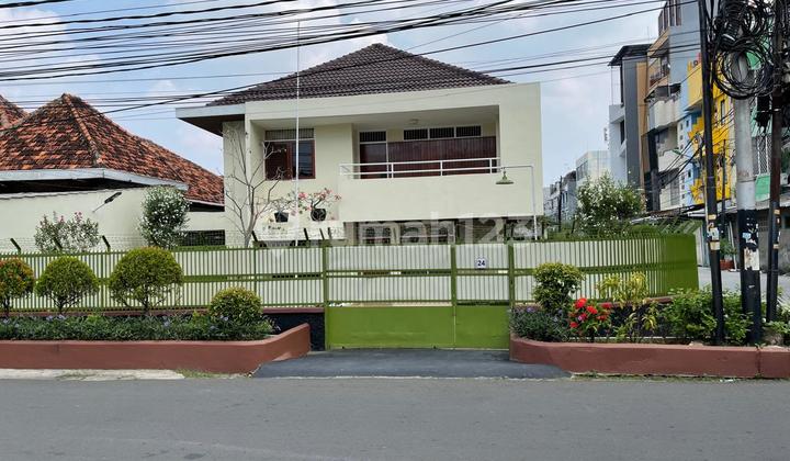 Luxury 2-Story House in Mangga Besar Area Full Furnished... 2