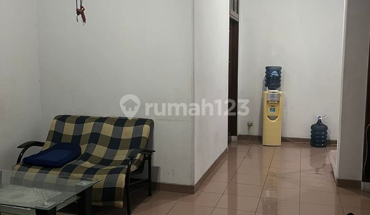 Rumah 2Lt Semifurnished Daerah Tanjung Duren Jakbar... 2