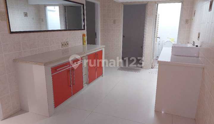 Rumah 2,5Lt Hoeksemi Furnished Daerah Tanjung Duren Utara Jakbar...