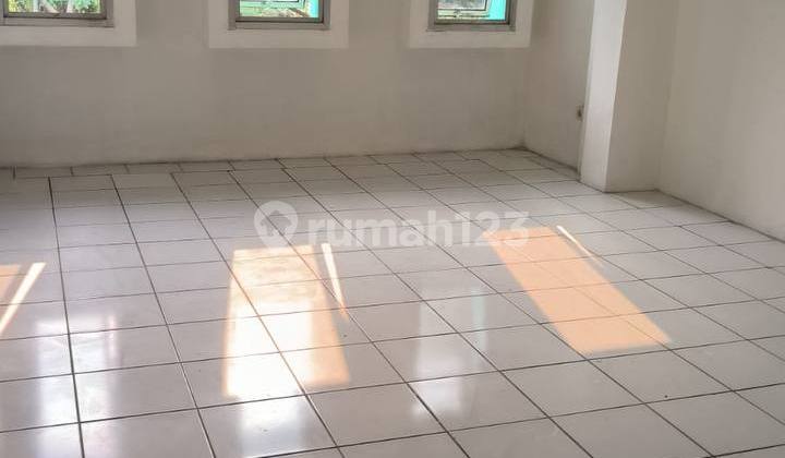 3-story shop house for rent in Cideng area, Central Jakarta... 3-story shop house for rent in Cideng area, Central Jakarta...