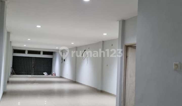 For Rent: 4.5-Storey Shop House in Sawah Besar Area, Central Jakarta 2
