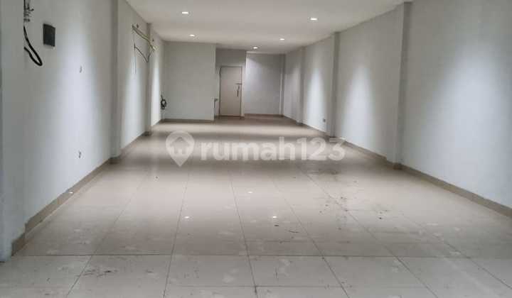 For Rent: 4.5-Storey Shop House in Sawah Besar Area, Central Jakarta For Rent: 4.5-Storey Shop House in Sawah Besar Area, Central Jakarta