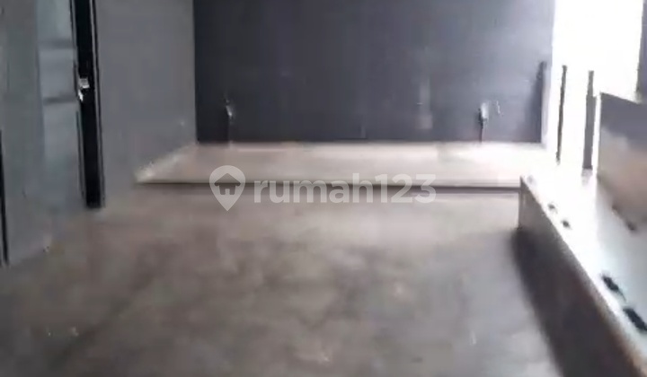 Ruko Tempat Usaha 2lt Daerah Green Ville 1